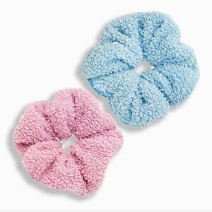 Cocus Pocus Mega Sherpa Scrunchies